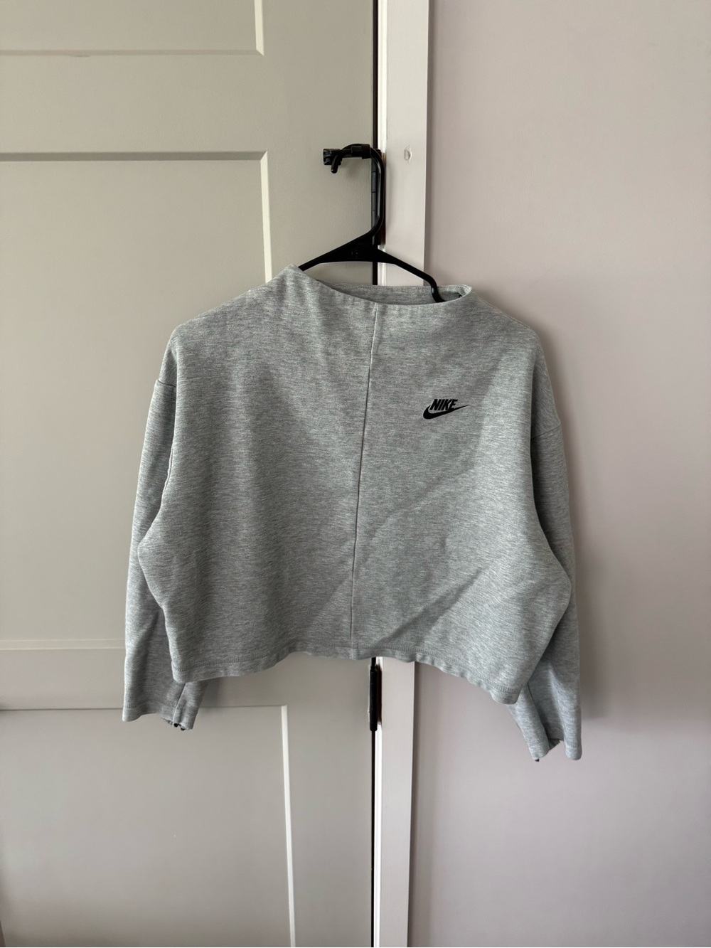 Nike Light Grey Cropped Crewneck Sweatshirt